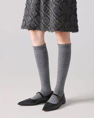 여성용 홀로우 아웃 니 하이 양말 우아한 통기성 디자인