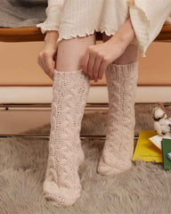 Sweetnana Simple Nordic Style Cozy Crew Socks for Women, Thickened Fuzzy Winter Stockings, Soft and Warm Socks for Daily Wear