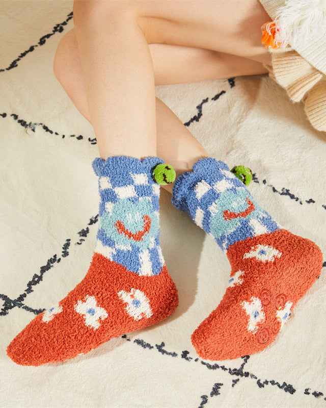 Sweetnana 3-Pack Women’s Cozy Crew Socks – Super Soft Non-Slip Slipper Socks with Smiley Face Designs, Thickened and Fuzzy for Winter