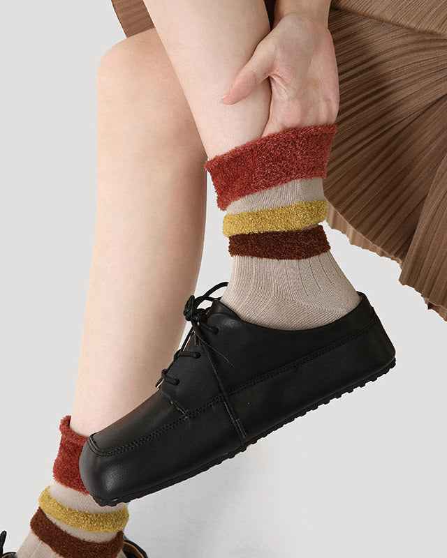 Women Cotton Crew Socks Plush Contrast Color Stitching Thick Warm Retro