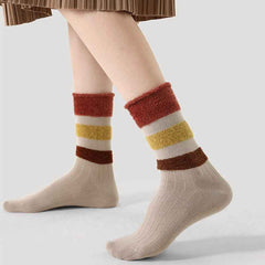 Women Cotton Crew Socks Plush Contrast Color Stitching Thick Warm Retro