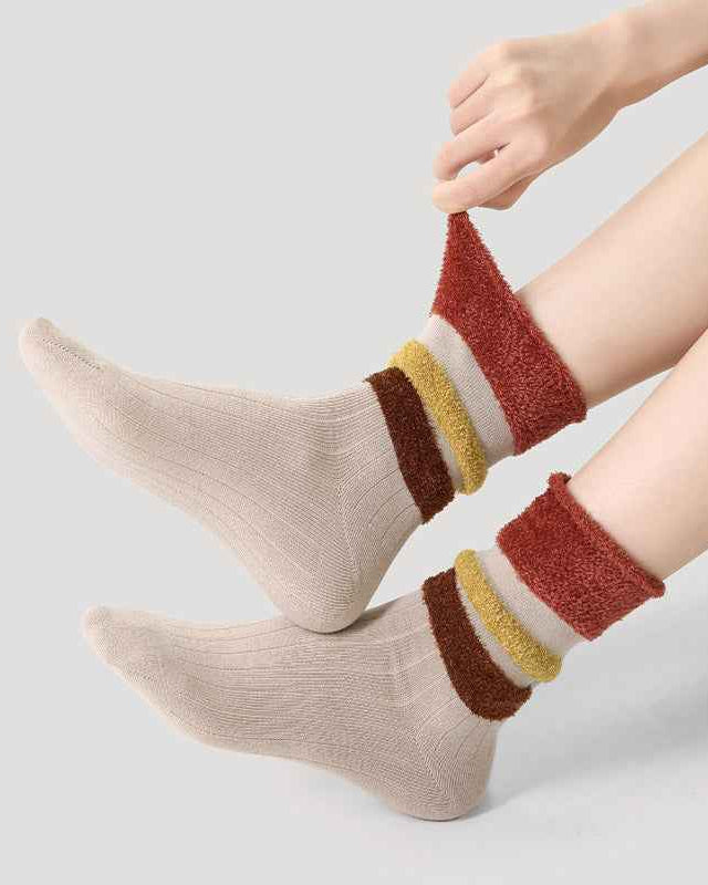 Women Cotton Crew Socks Plush Contrast Color Stitching Thick Warm Retro