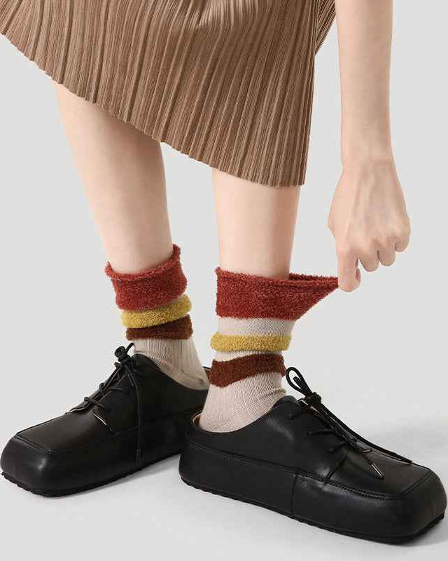 Women Cotton Crew Socks Plush Contrast Color Stitching Thick Warm Retro