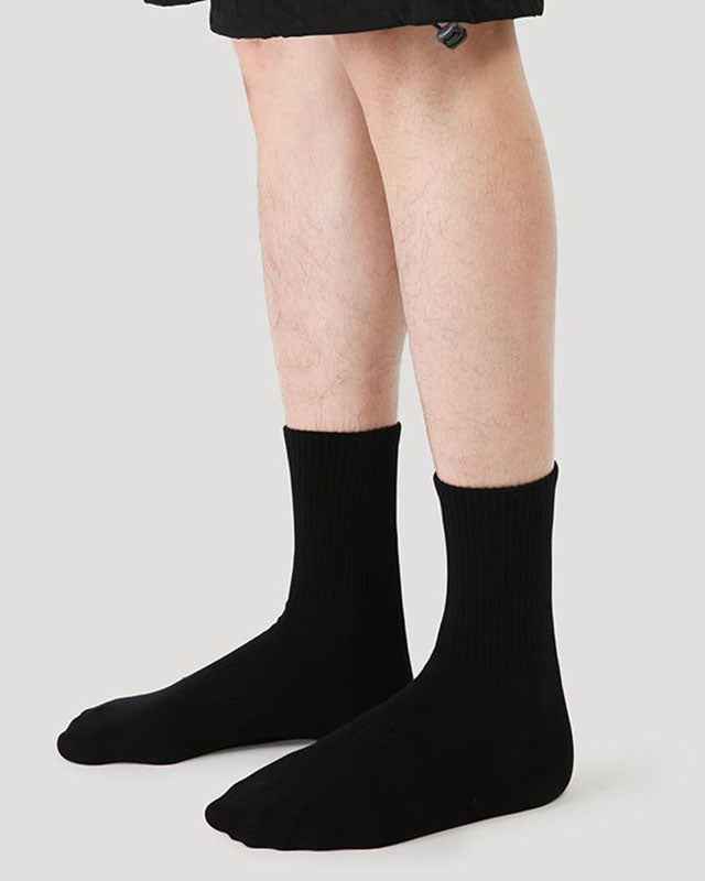 Unisex Couple Cotton Crew Socks Black White Seamless Soft Breathable Casual