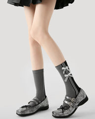 여성 크루 양말 그레이 세로 스트라이프 리본 매듭 골지 코튼 시크 스타일