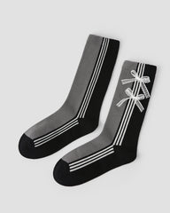 여성 크루 양말 그레이 세로 스트라이프 리본 매듭 골지 코튼 시크 스타일