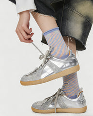 女款中筒襪,撞色顏色細條紋休閒襪子