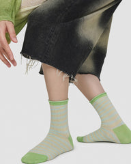 女款中筒襪,撞色顏色細條紋休閒襪子