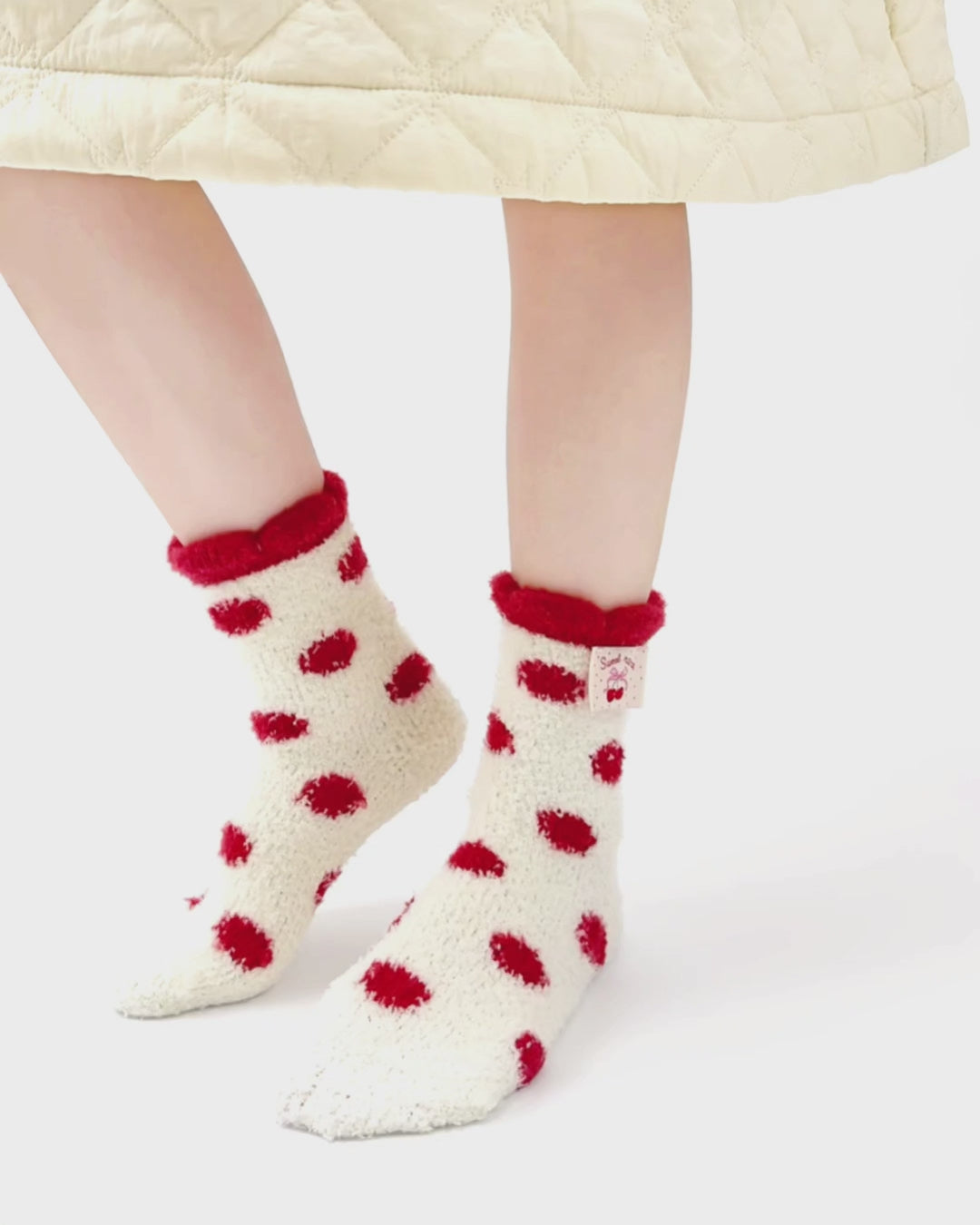 여성 크루 양말 반짝이는 별 도트 시리즈 보송보송하고 따뜻하며 아늑한 실내용 양말