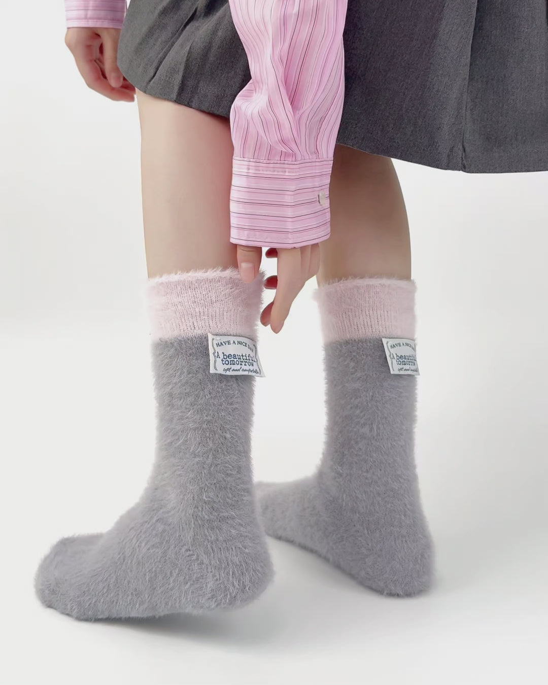 여성 크루 양말 아이스크림 플리스 시리즈 따뜻하고 폭신폭신하며 포근한 실내용 착용