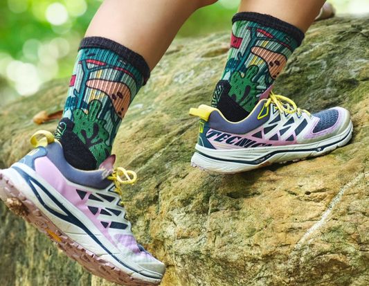 Stay Cozy This Winter: How to Choose the Perfect Socks for Outdoors