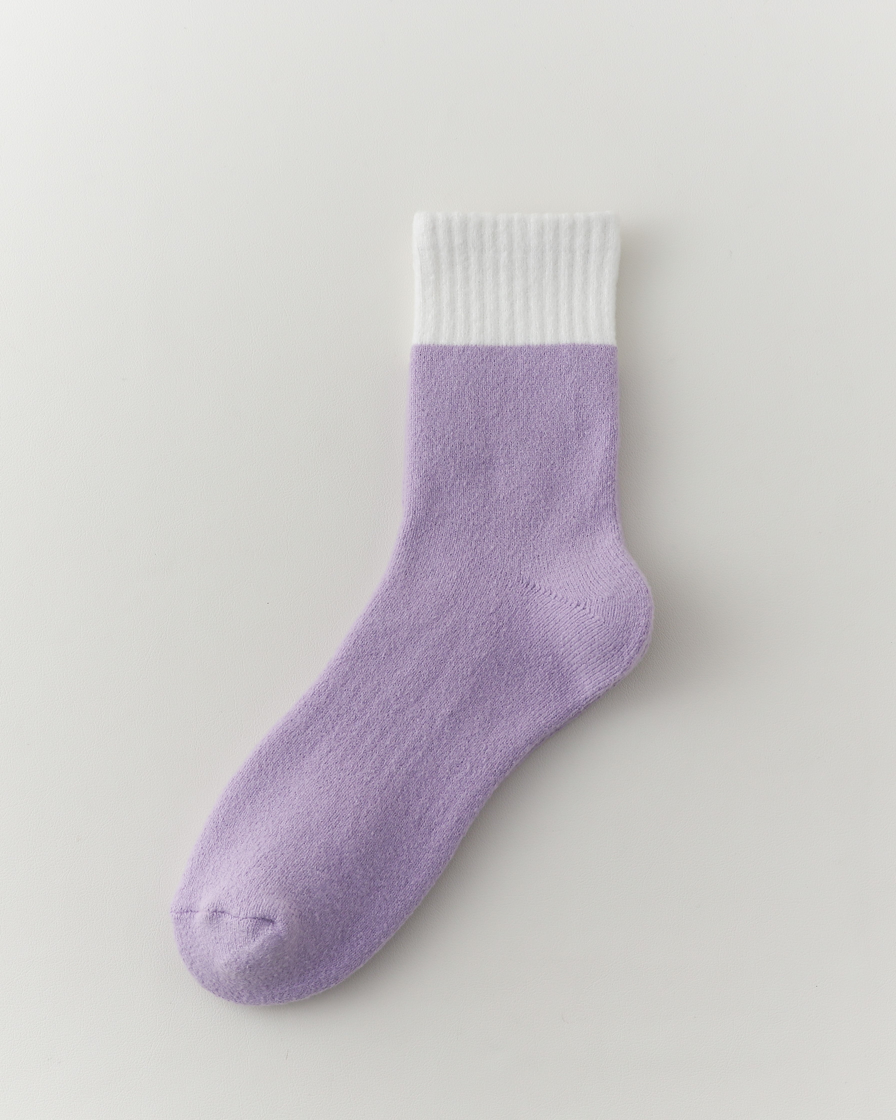 女款中筒襪子 溫暖舒適 冬季必備