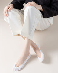 Breathable Mesh Scalloped No Show Liner Socks