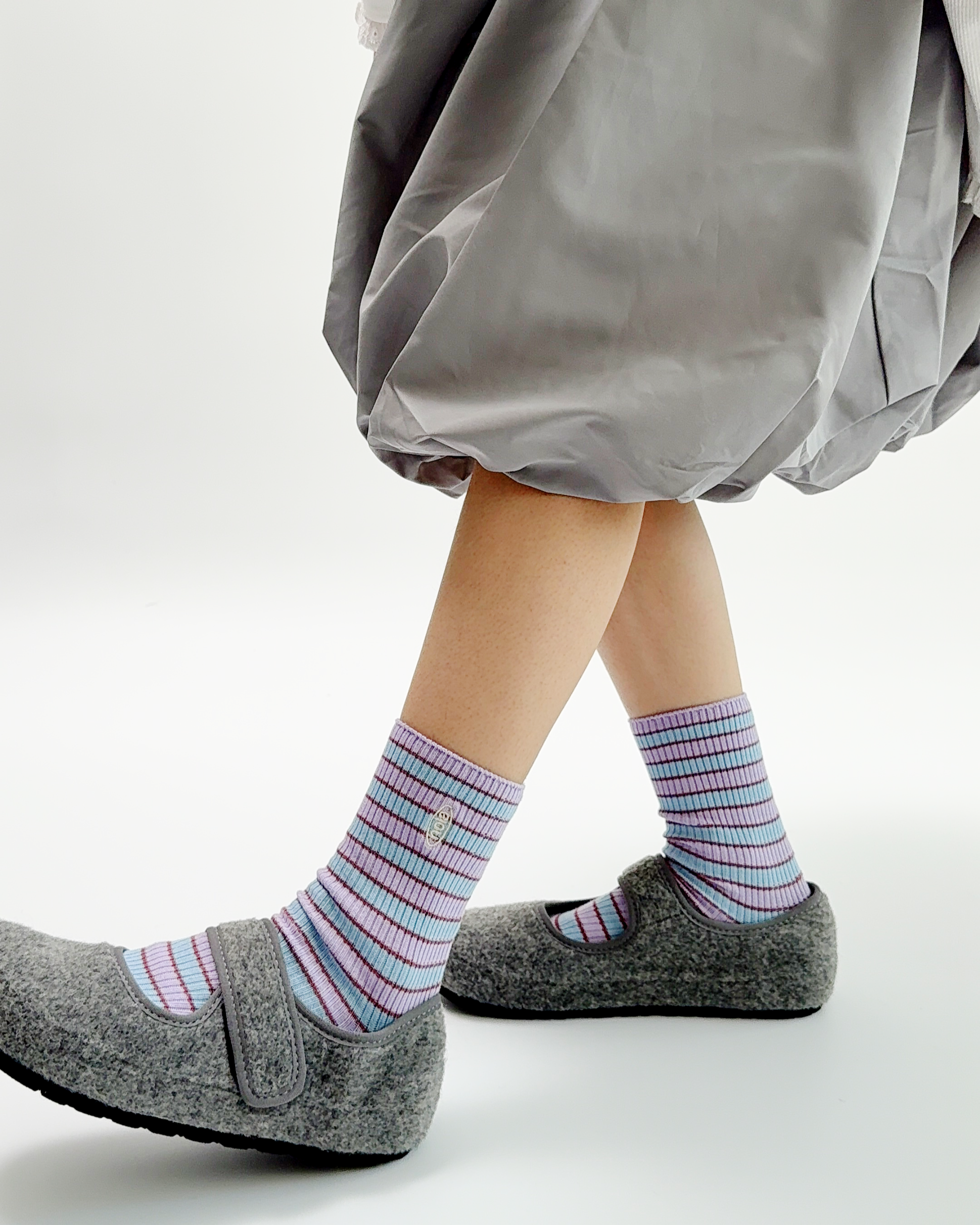 여성 크루 양말 클래식 스트라이프 시리즈 부드럽고 통기성 좋은 캐주얼 착용