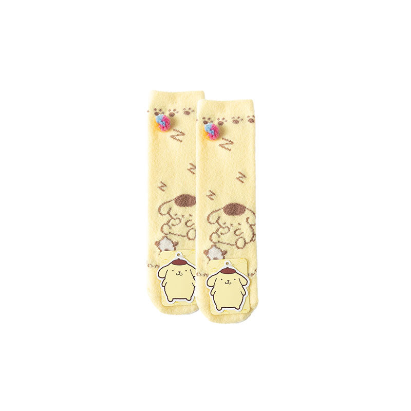 Sweetnana Cozy Crew Socks for Women - 柔らかく暖かいチューブソックス、女性用サンリオのかわいいキャラクターのラブリーソックス。