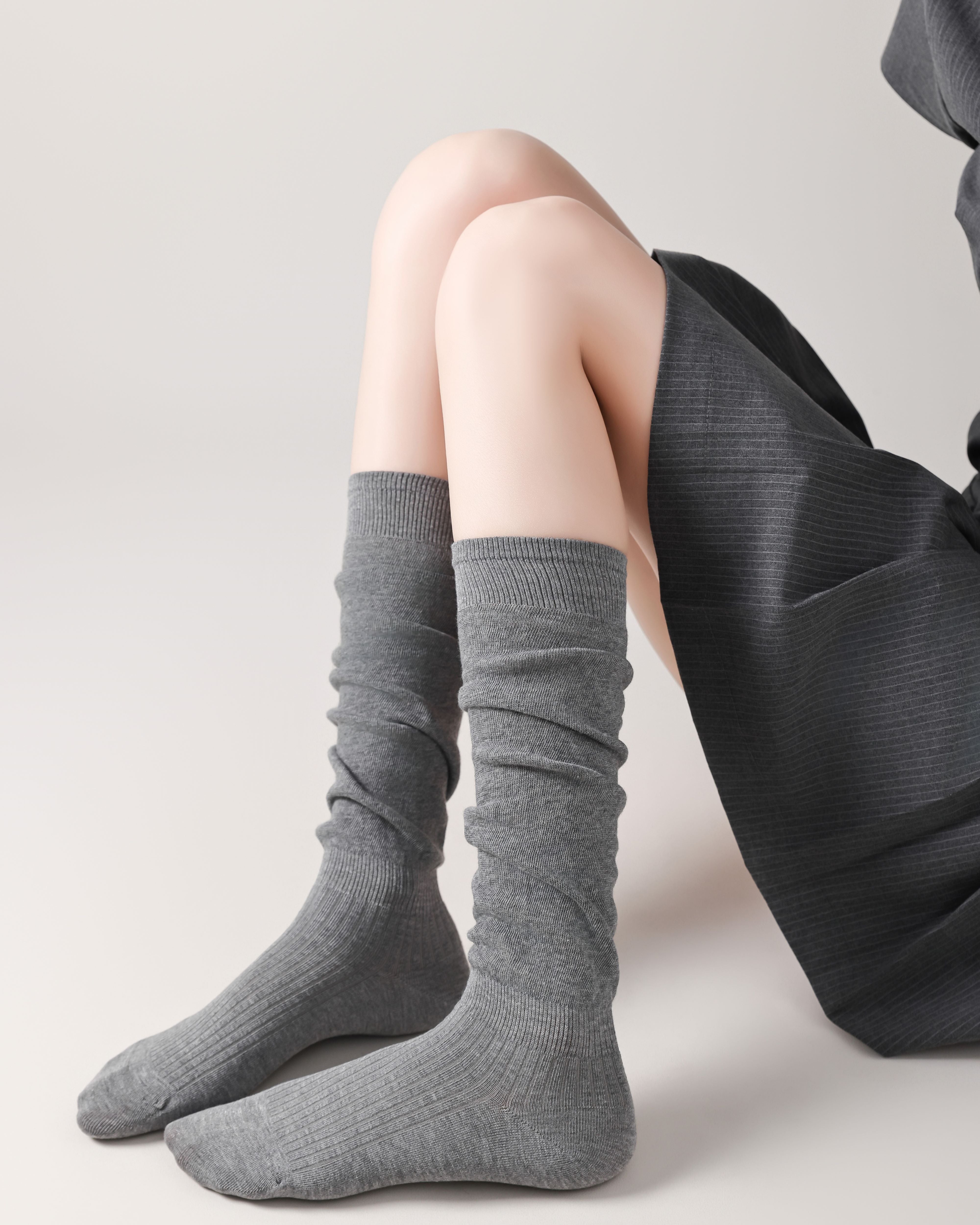Women Knee High Socks Loose Pile Comfortable Versatile Secondary image