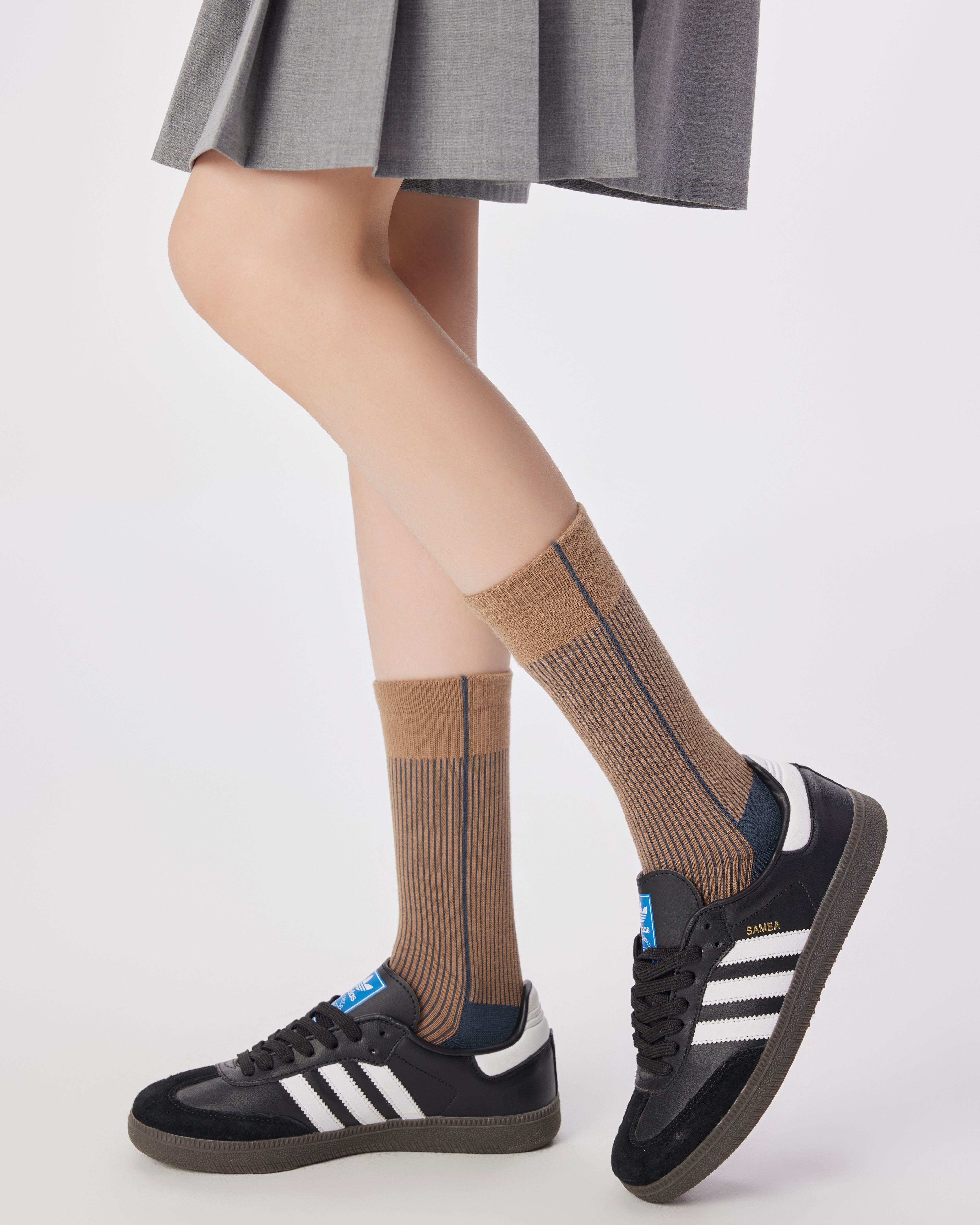 Women Two Tone Crew Socks Unique Design Soft Stretch