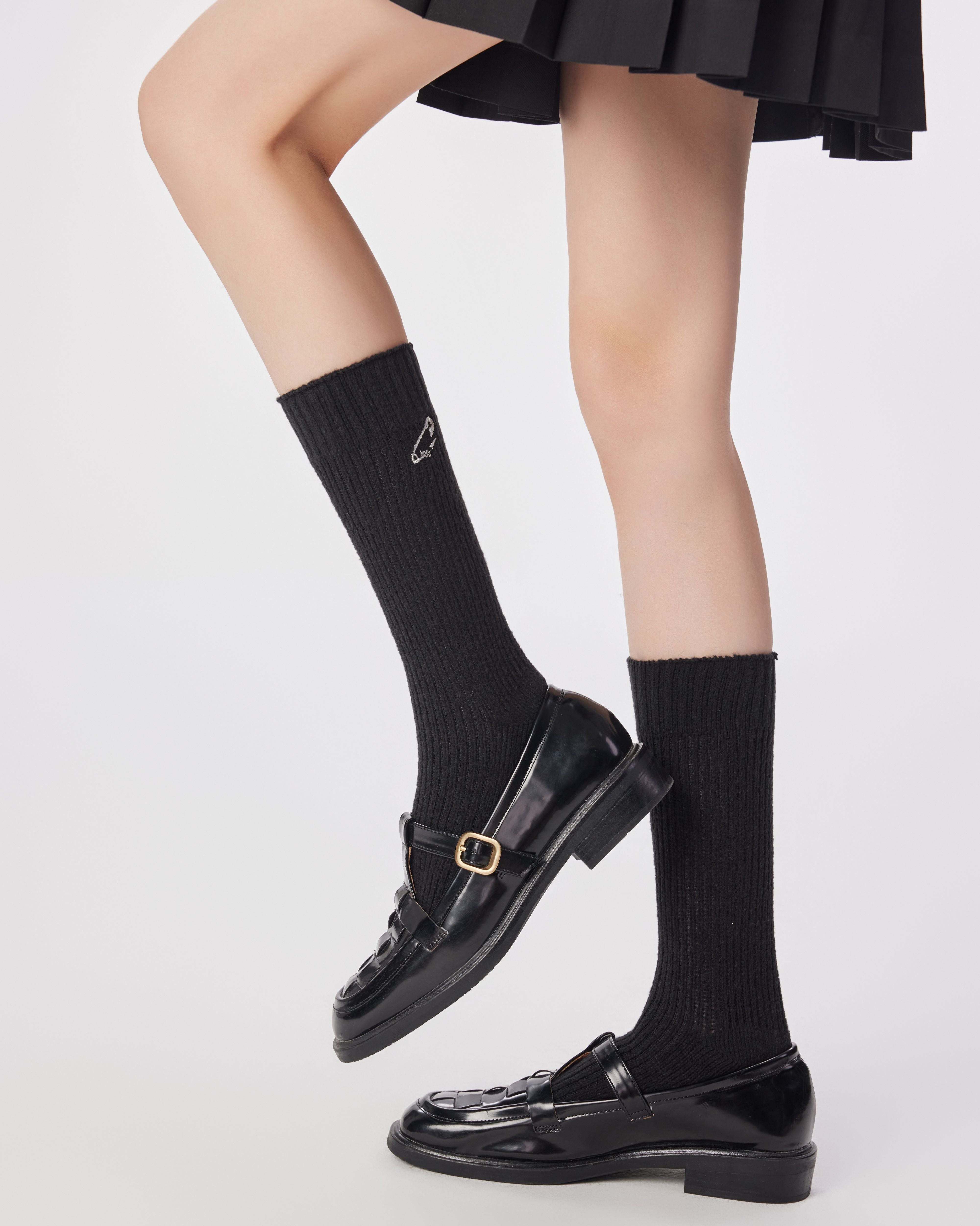 여성 크루 양말 소프트 플리스 핀 자수 따뜻하고 편안함