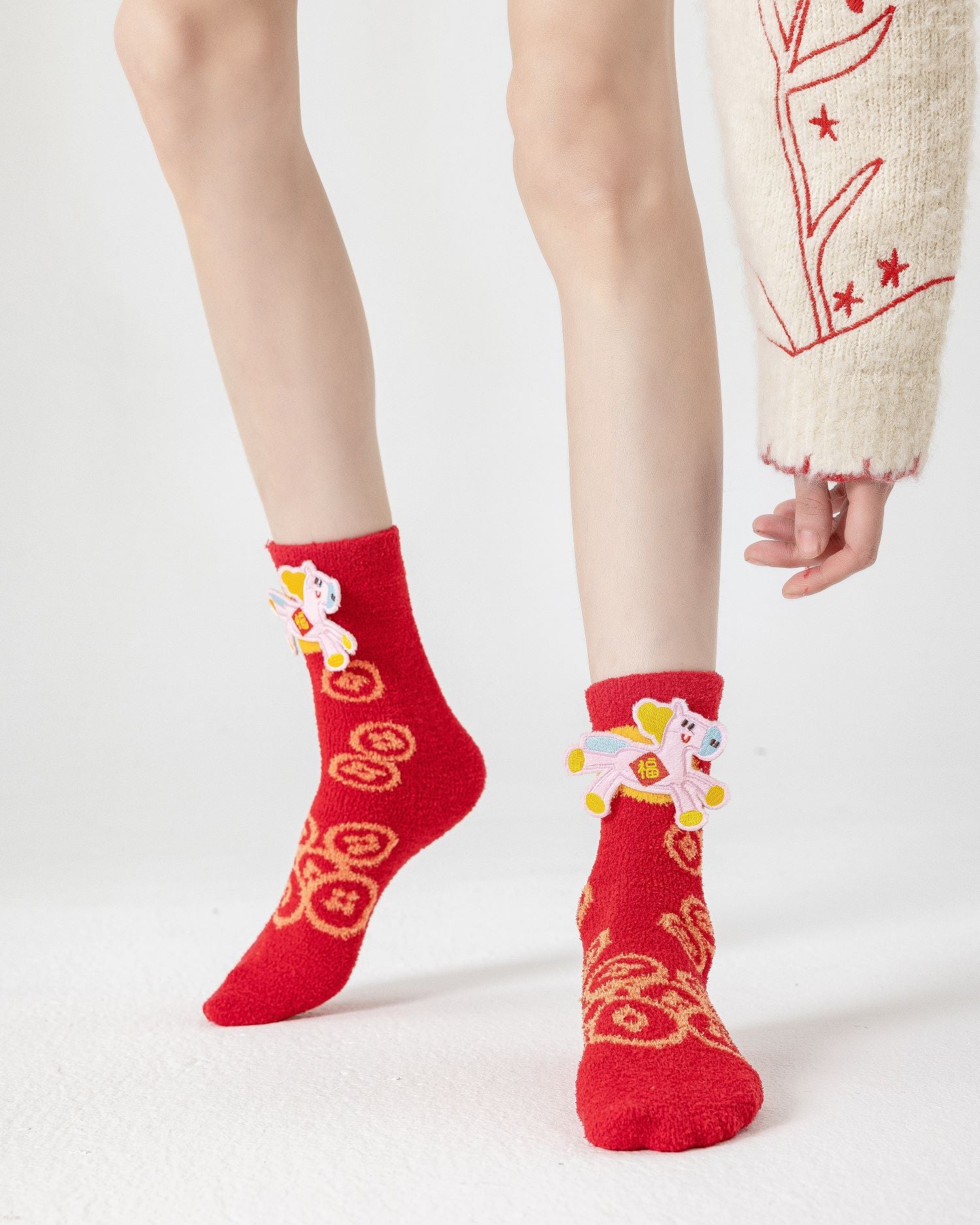 新年 3D馬ワッペン 赤いソックス 成功への疾走 コーマ綿 クルーソックス
