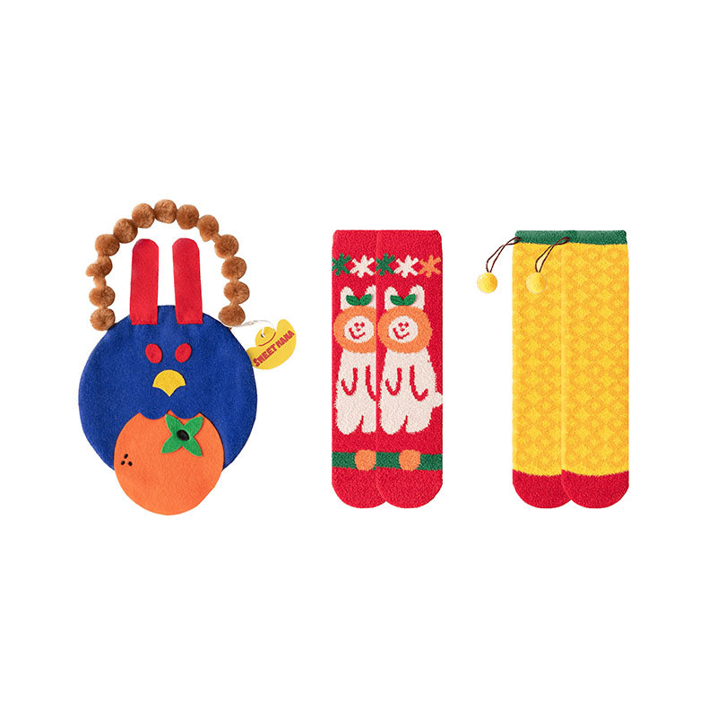 Sweetnana 2パック チューブ クルー ソックス for Women & Kids, 新年ギフトバッグに入った快適な厚手のふわふわソックス, 冬の暖かさのためのかわいくて楽しいソックギフト