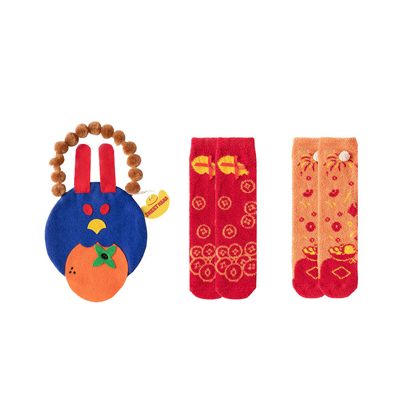 Sweetnana 2パック チューブ クルー ソックス for Women & Kids, 新年ギフトバッグに入った快適な厚手のふわふわソックス, 冬の暖かさのためのかわいくて楽しいソックギフト