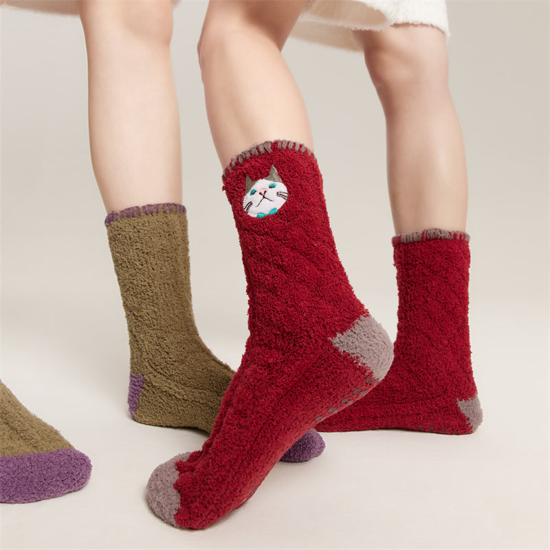 Sweetnana コージークルーソックス 女性＆男性用 - 動物刺繍シリーズ ふわふわ＆カラフルなソックス - 冬のストッキングに最適