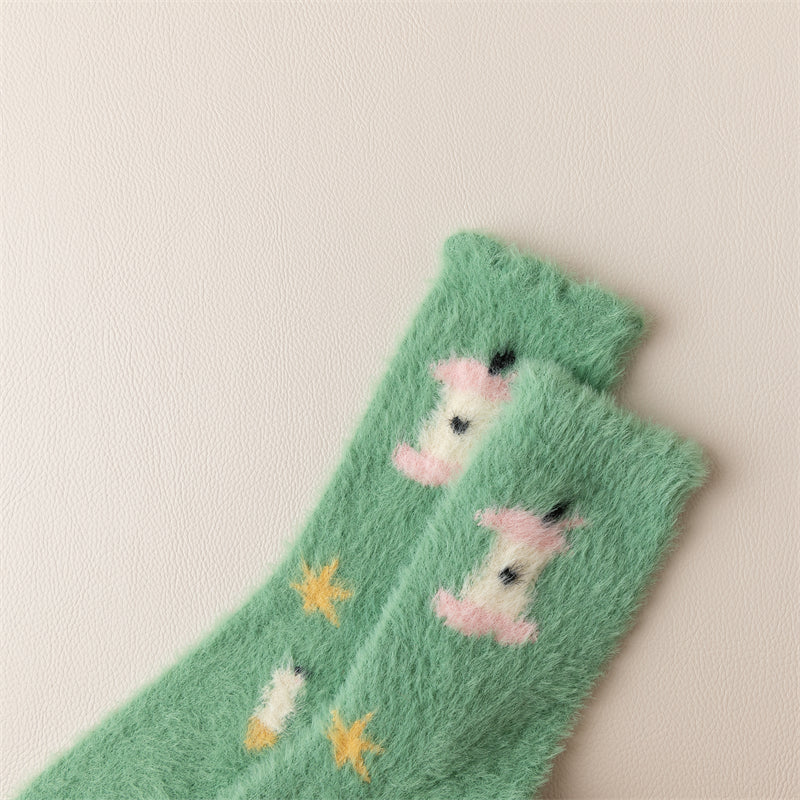 Sweetnana 3パック 女性用 コージークルーソックス – 超ソフトでふわふわ、カラフルなスリープソックス、冬のラウンジウェアに最適、暖かくてかわいい