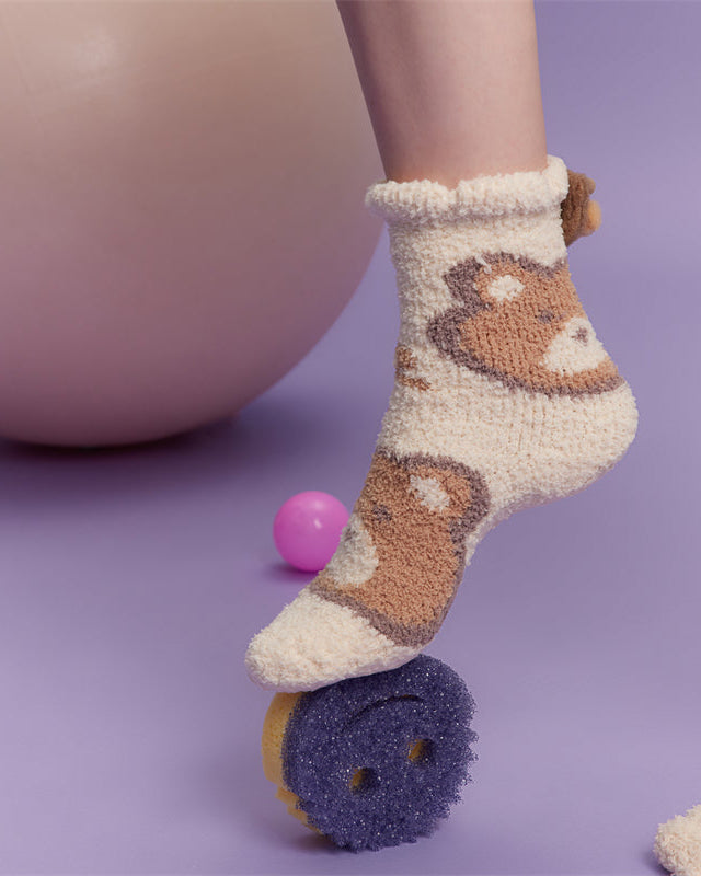 Sweetnana Cozy Crew Socks for Women - 可愛熊主題暖和毛絨休閒襪 - 超柔軟防滑加厚冬季長襪