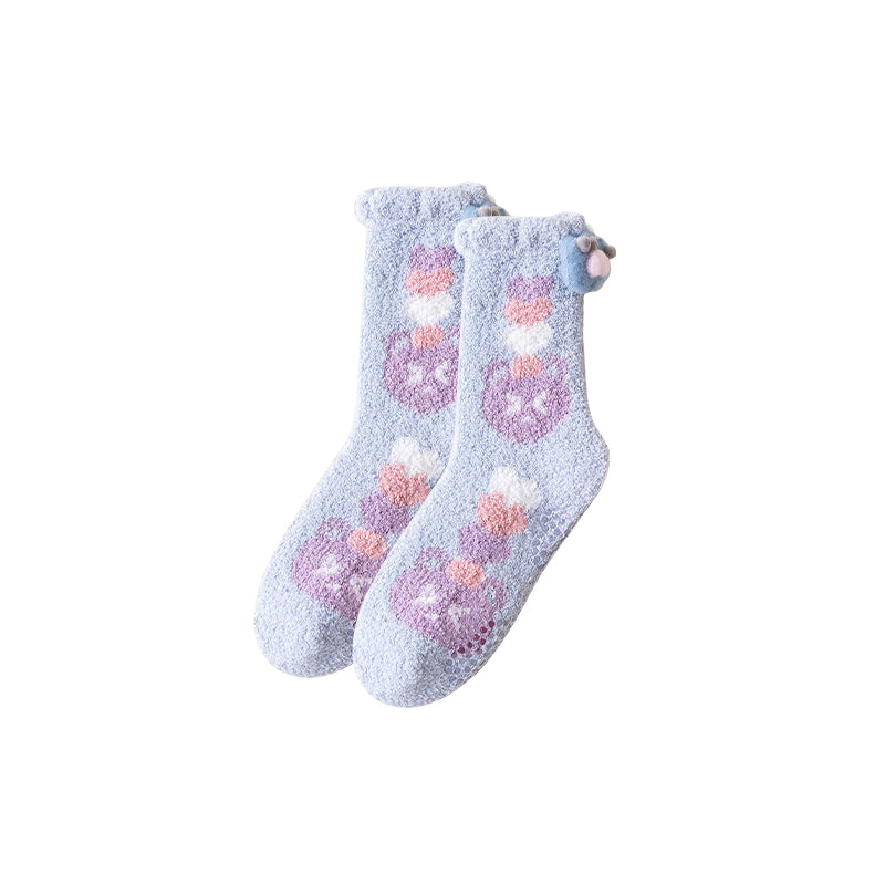 Sweetnana Cozy Crew Socks for Women - 可愛熊主題暖和毛絨休閒襪 - 超柔軟防滑加厚冬季長襪