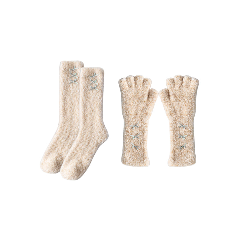 Sweetnana Cozy Crew Socks and Glove Set for Women 厚實保暖毛絨襪 色彩繽紛且舒適 完美適合冬季穿著和時尚服裝