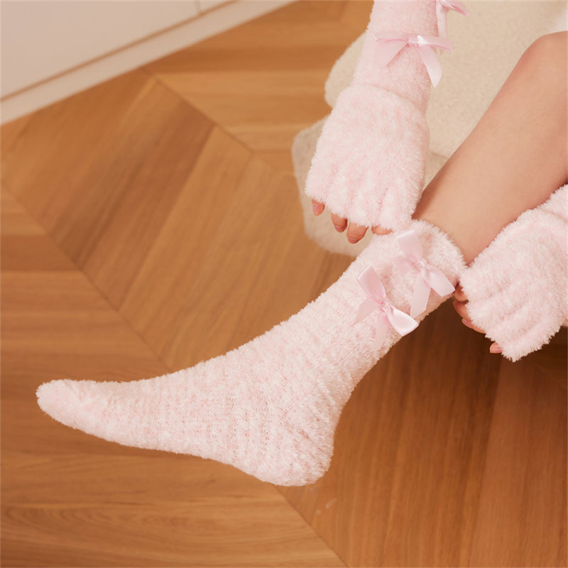 Sweetnana Cozy Crew Socks and Glove Set for Women 厚實保暖毛絨襪 色彩繽紛且舒適 完美適合冬季穿著和時尚服裝