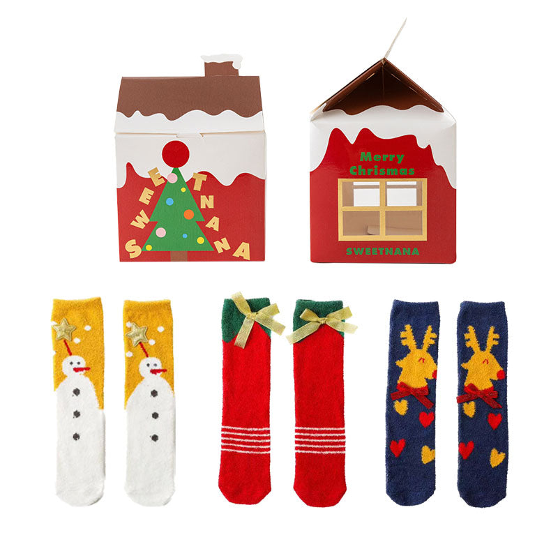 Sweetnana 3パック クリスマス チューブ クルー ソックス クリスマス ギフト ボックス入り、ホリデー ストッキング ソックス 女性用、厚手の暖かいふわふわソックス 柔らかい冬のスリッパソックス。