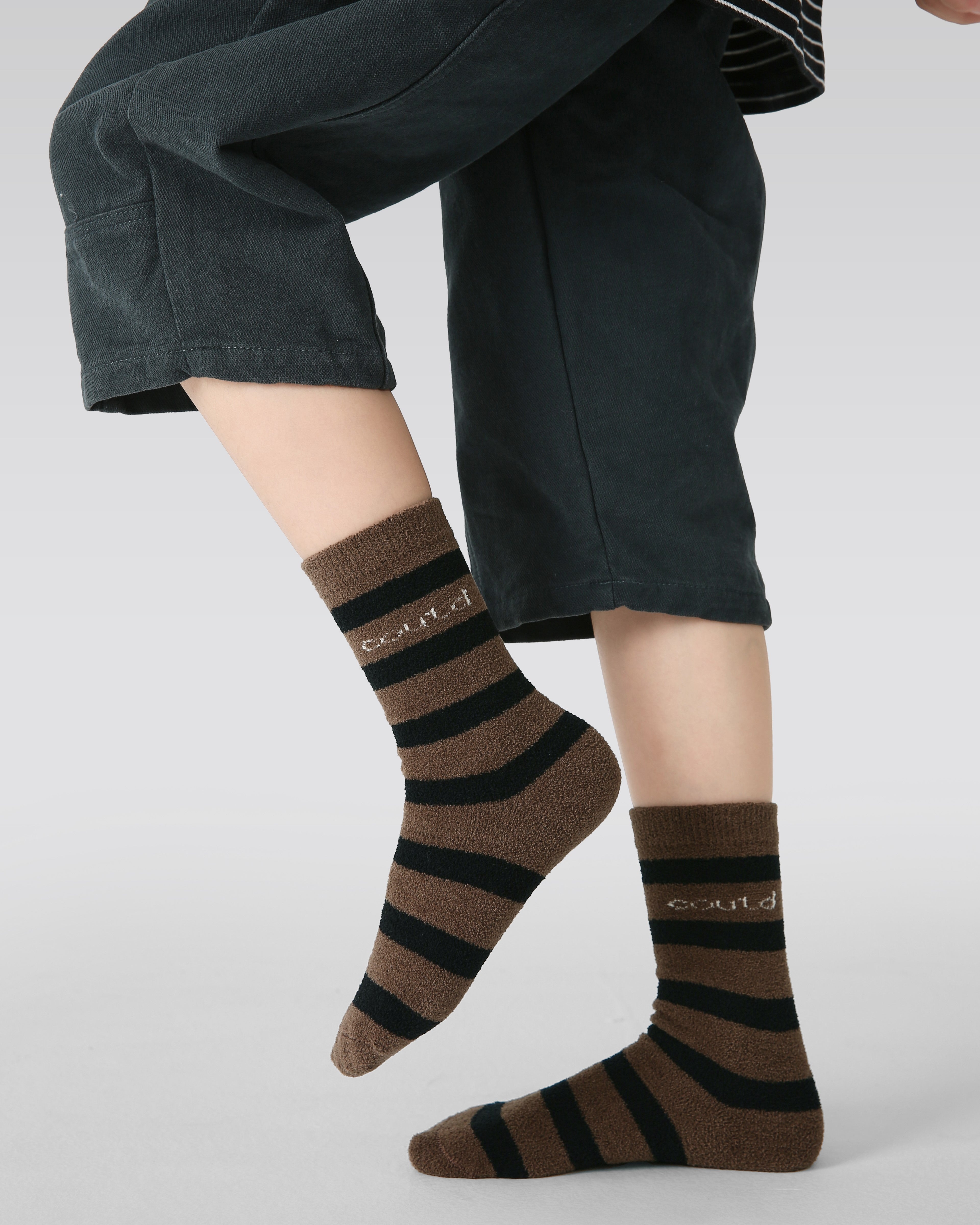 4-팩 블랙 그레이 섀도우 하프 벨벳 키즈 양말 두꺼운 따뜻한 코랄 플리스 크루 양말