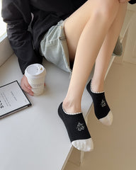 Sweetnana 5-Pack No Show Socks Women's Cotton Casual Socks Black&White Girl Cartoon Embroidered Invisible Socks Thin Breathable for Spring and Summer