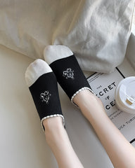 Sweetnana 5-Pack No Show Socks Women's Cotton Casual Socks Black&White Girl Cartoon Embroidered Invisible Socks Thin Breathable for Spring and Summer