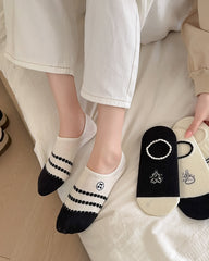 Sweetnana 5-Pack No Show Socks Women's Cotton Casual Socks Black&White Girl Cartoon Embroidered Invisible Socks Thin Breathable for Spring and Summer