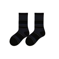 Sweetnana 4-Pack Autumn and Winter Children's Casual Seamless Socks, Sports Trendy Socks, Absorb-sweat, Warm, Cotton Socks, Mid-calf Socks.