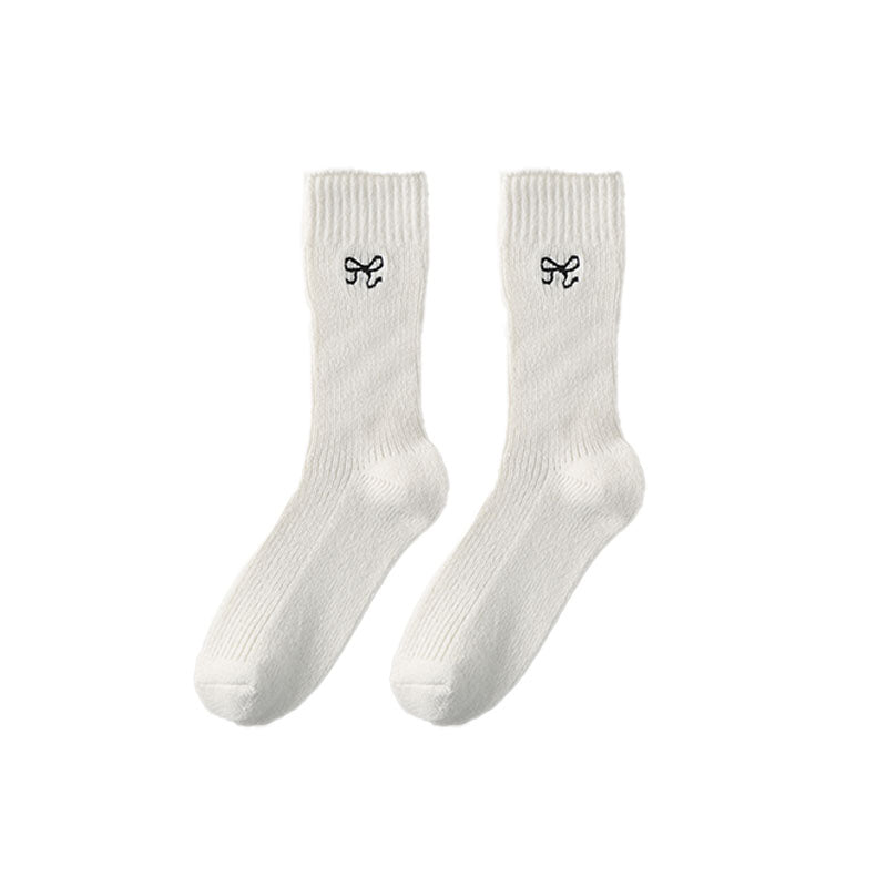 Women Sweet Bow Embroidery Crew Comfort Seamless Socks