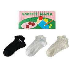 Sweetnana 기프트 박스 세트 여성용 로우컷 앵클 삭스 봄·여름용 초슬림 쿨 통기성 실크 양말 스위트 리본 디자인