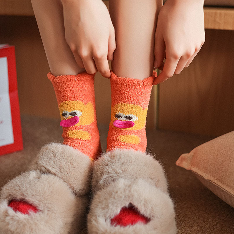 Sweetnana 新年フェスティブソックス レディース ふわふわで快適なソックス 暖かく柔らかい冬のふわふわソックス マイクロファイバー クルーソックス