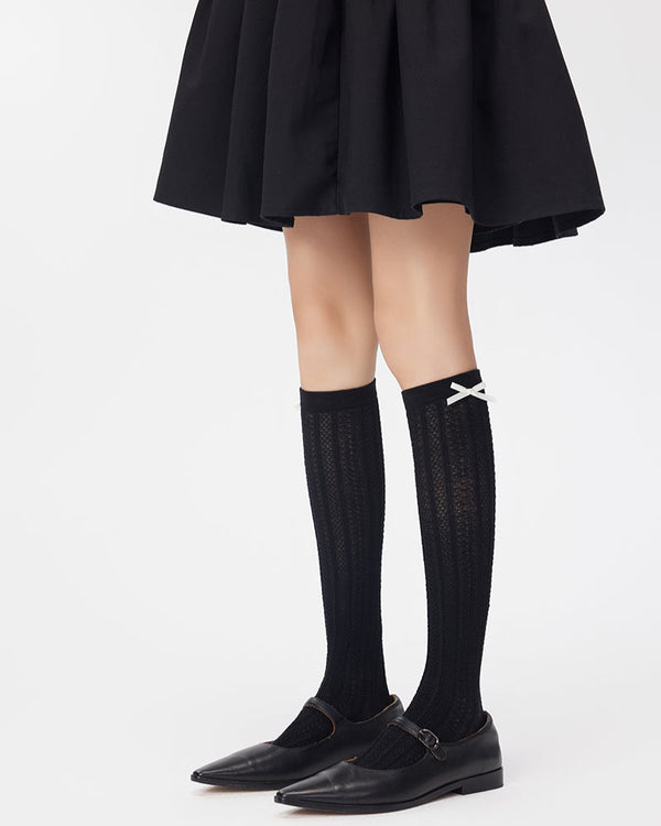 solid bow socks 여성 무릎까지 오는 얇고 통기성 좋은 양말 - SWEET NANA