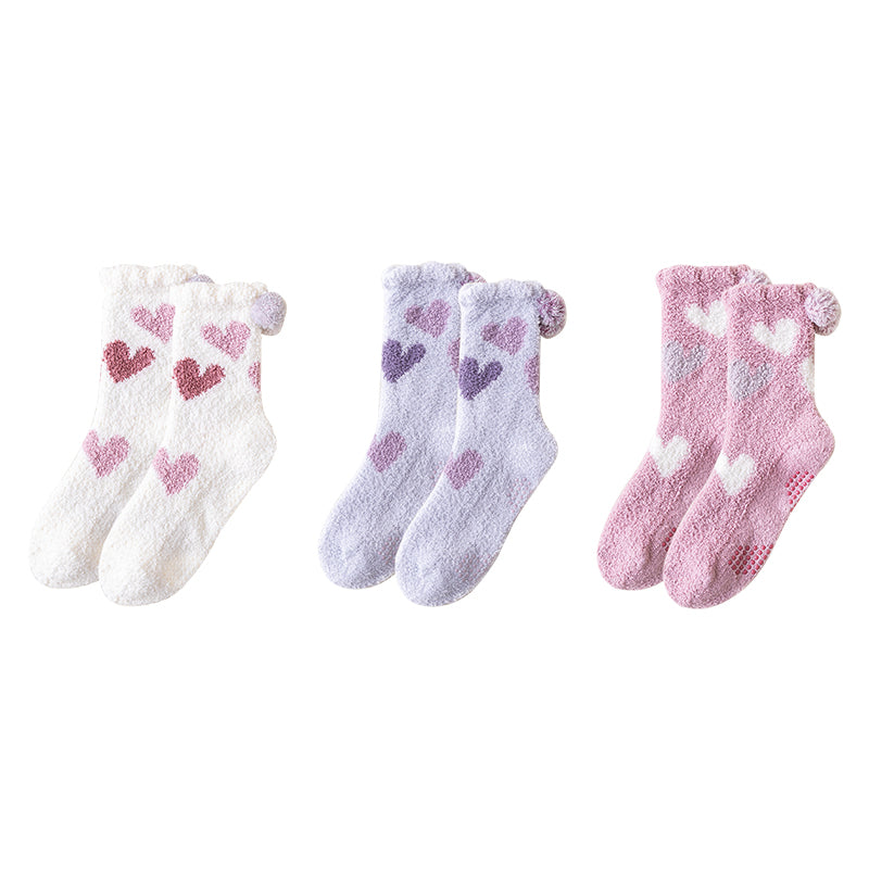 Sweetnana 3パック「Love Jacquard」シリーズの女性用コージークルーソックス、冬の暖かさとスタイルのための厚手の滑り止め付きふわふわラウンジソックス