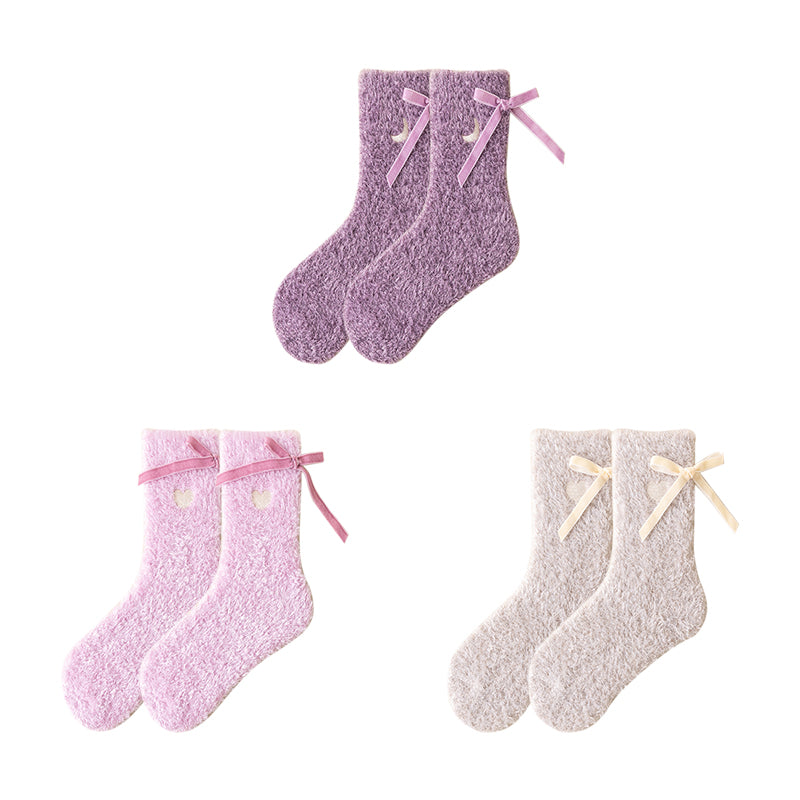 Sweetnana レディース コージー クルー ソックス 3パック – 冬用のふわふわ厚手ソックス、ラウンジウェア、かわいいリボンアクセント
