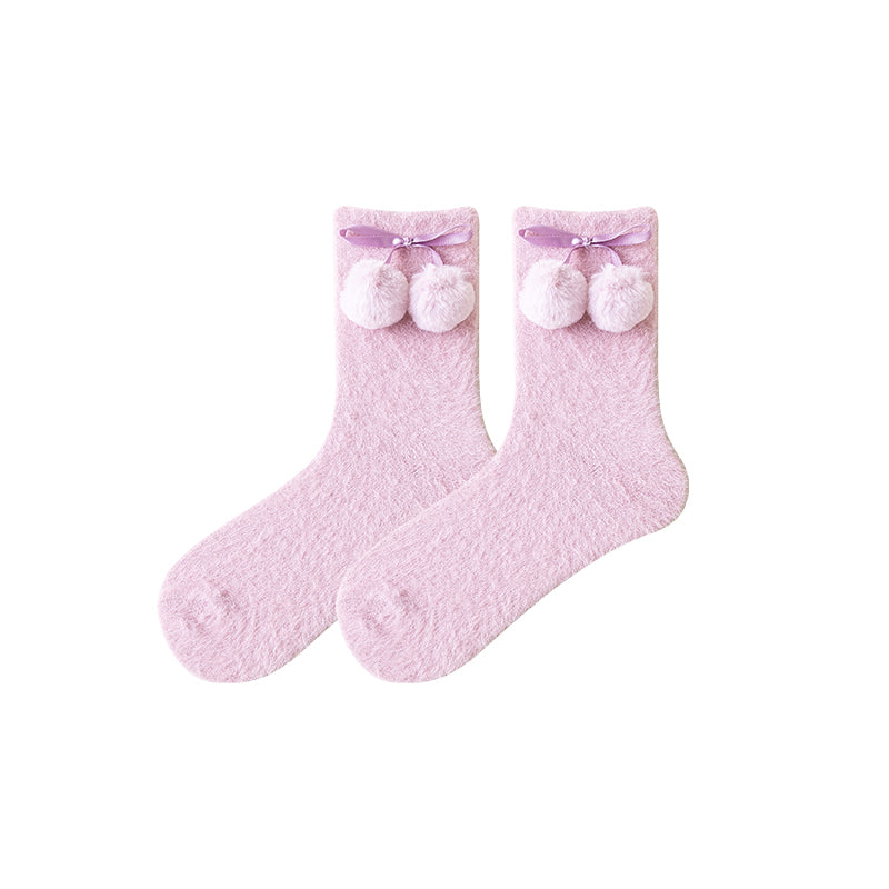 Sweetnana コージークルーソックス for Women – ふわふわで超ソフトなソックス、かわいいポンポンシリーズ、冬にぴったりの厚手で暖かい。