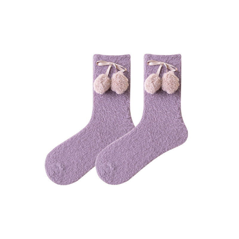 Sweetnana コージークルーソックス for Women – ふわふわで超ソフトなソックス、かわいいポンポンシリーズ、冬にぴったりの厚手で暖かい。