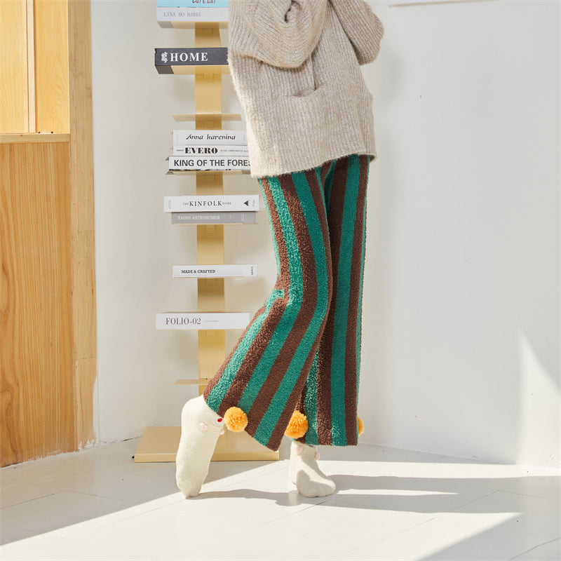 Sweetnana 2024 FW 와이드 스트라이프 시리즈 홈 팬츠, 코랄 플리스 원단, 두껍고 따뜻함, 노르딕 스타일의 9부 팬츠, 귀여운 홈 팬츠, 외출용으로도 착용 가능.