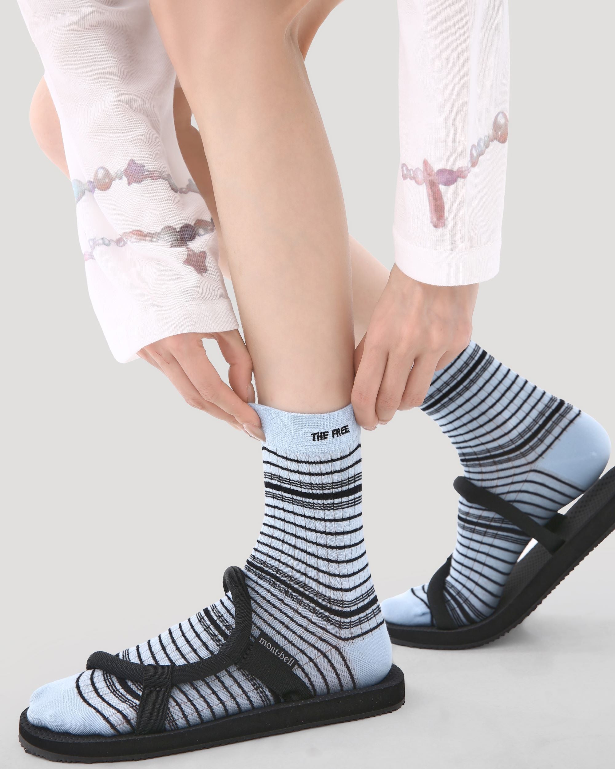 5 Pack Womens Crew Socks Blue Gray Wave Pattern Casual Everyday