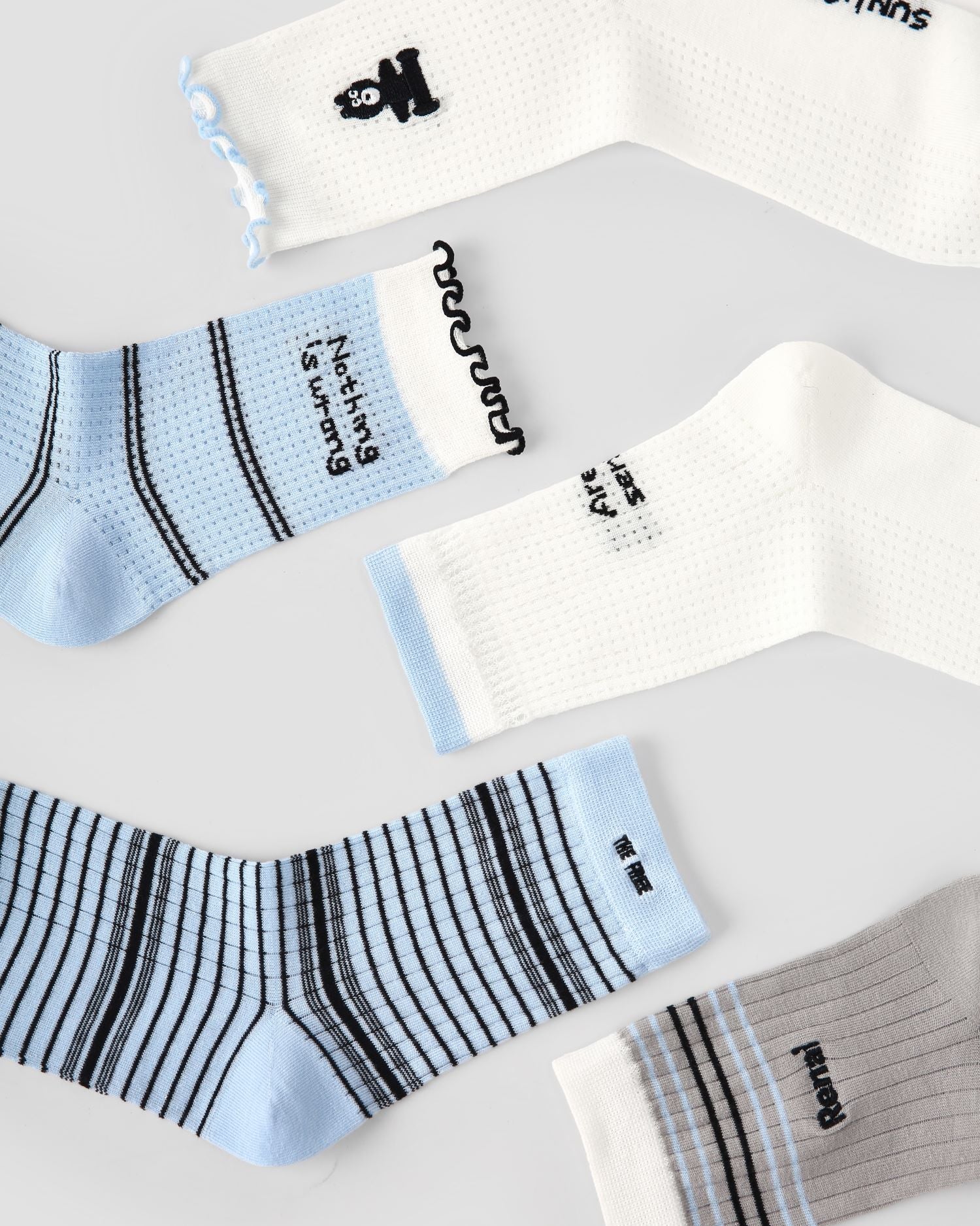 5 Pack Womens Crew Socks Blue Gray Wave Pattern Casual Everyday