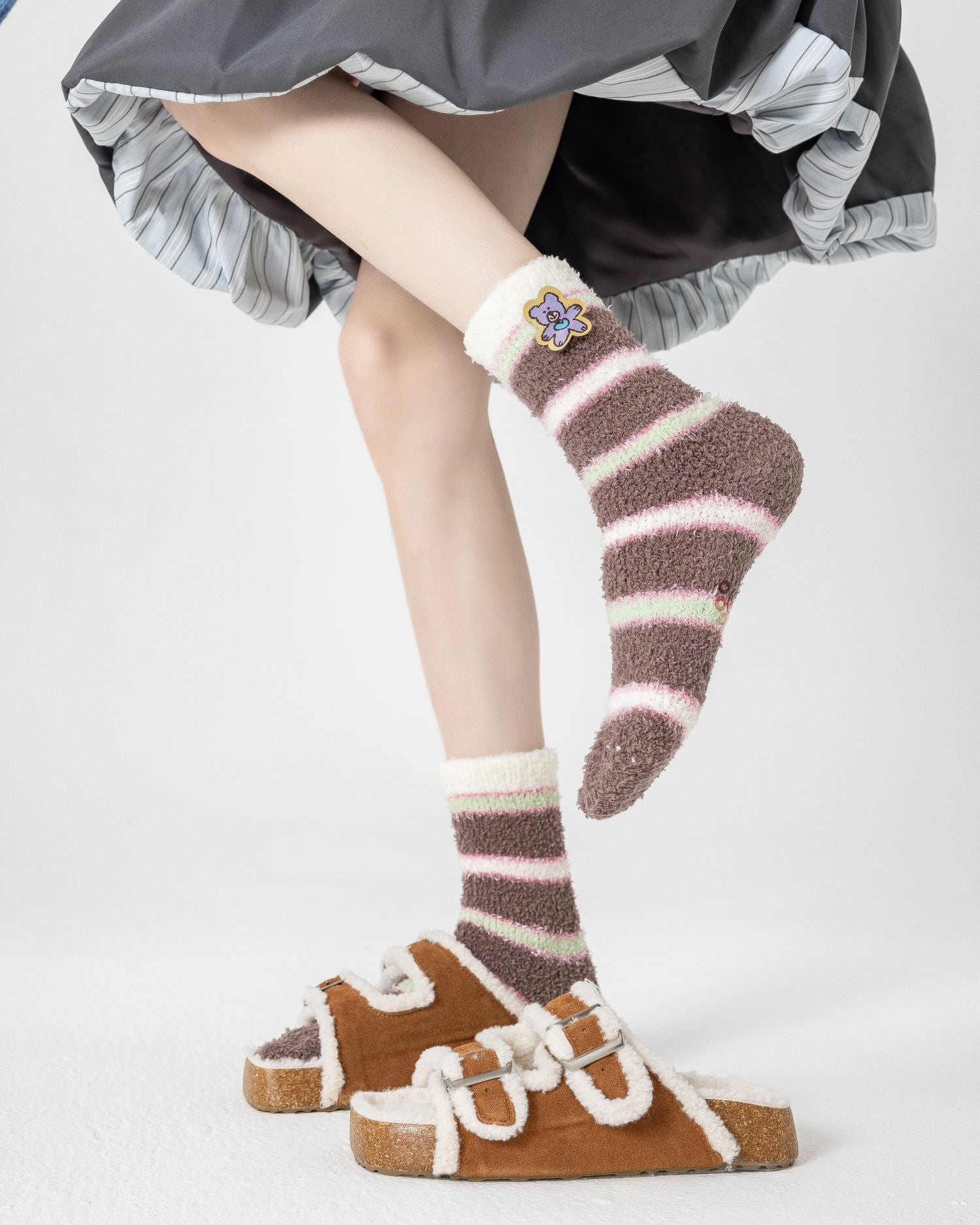 선물 박스 세트 포근한 플러시 크루 양말 컬러풀 스트라이프 귀여운 캐릭터 논슬립