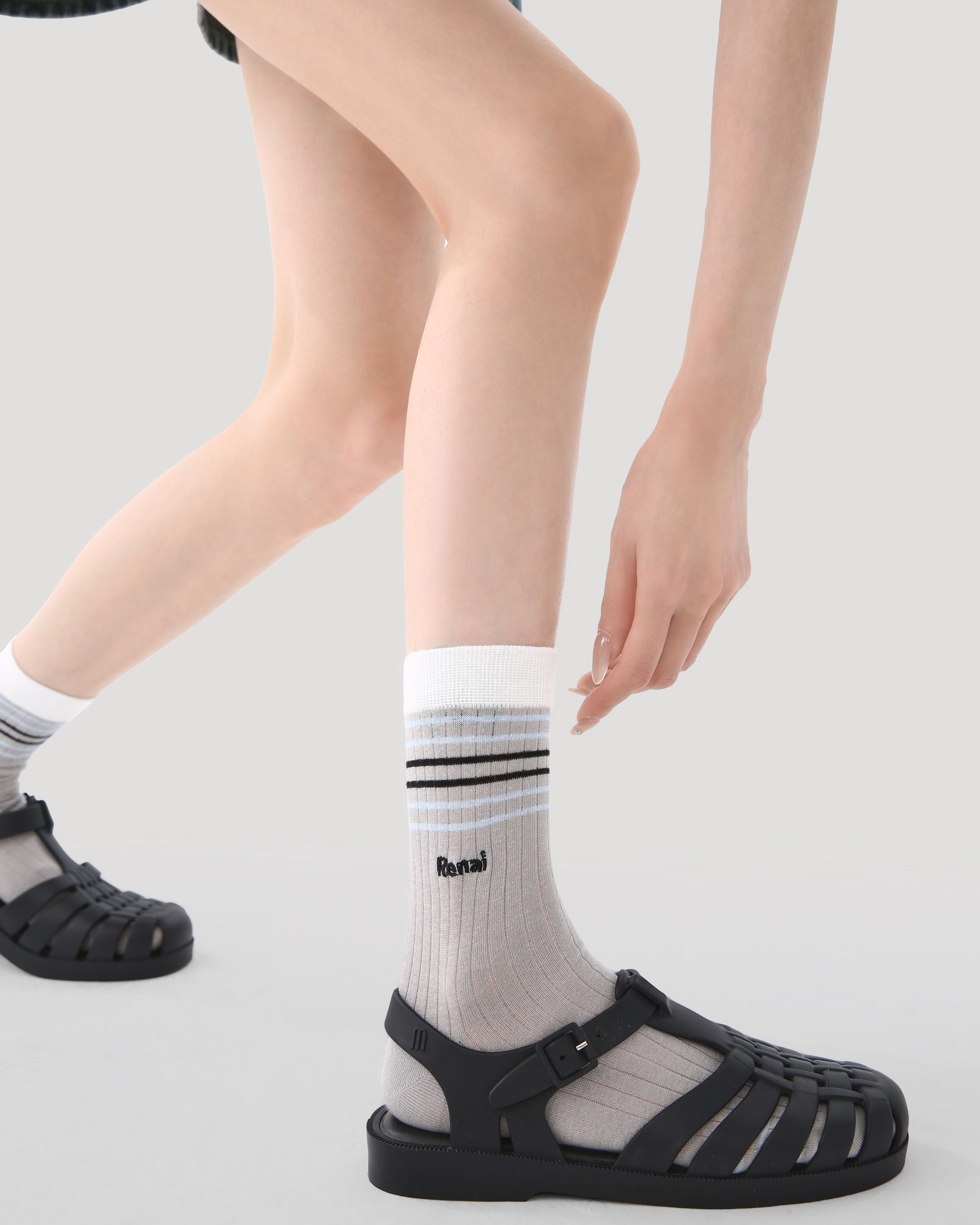 禮盒組 女款中筒襪 藍灰波浪圖案 休閒日常